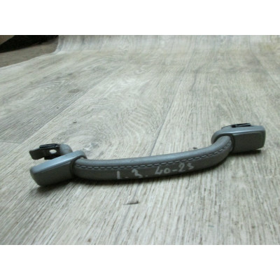  Ручка внутренняя потолочная к  Mitsubishi  Space Wagon,  1996