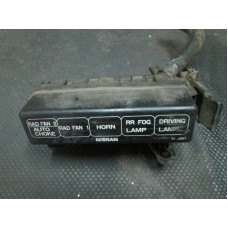  Блок реле к  Nissan  Primera,  1993