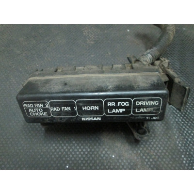  Блок реле к  Nissan  Primera,  1993