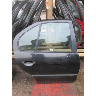  Дверь задняя правая к  Nissan  Primera,  1993