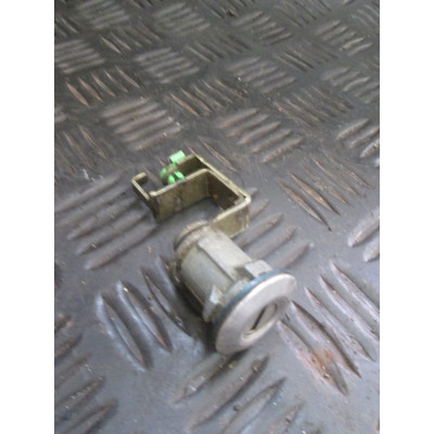  Личинка дверного замка к  Proton  400,  1996