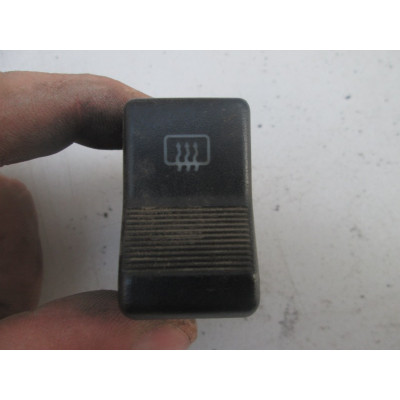  Кнопка подогрева заднего стекла к  Audi  100,  1985