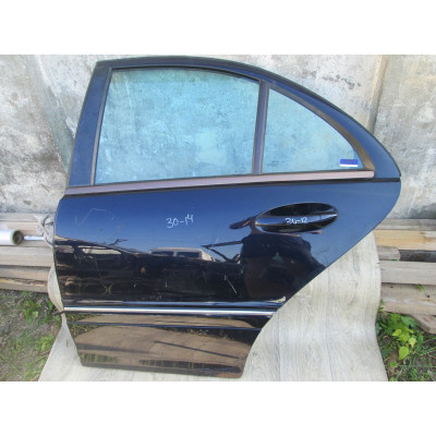  Дверь задняя левая к  Mercedes  C W203,  2002