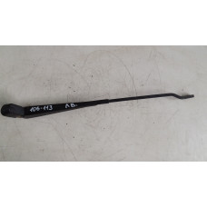  Щеткодержатель (поводок стеклоочистителя, дворник) к  Ford  Escort,  1998