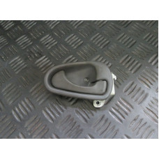  Ручка внутренняя передняя левая к  Proton  400,  1996