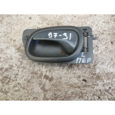  Ручка внутренняя передняя левая к  Renault  Laguna,  1999