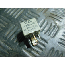  Реле (прочие) к  Audi  100,  1989