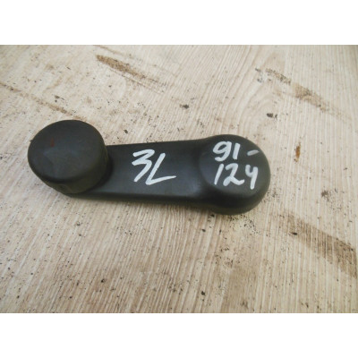  Ручка стеклоподъемника к  Nissan  Primera,  1998