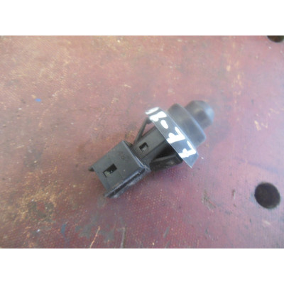  Выключатель концевой (концевик) к  Renault  Megane,  1999