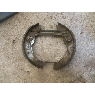  Тормозные колодки задние к  Renault  Megane,  1999