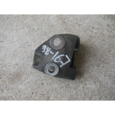 Крепление ТНВД к  Renault  Megane,  1999