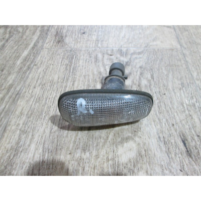  Повторитель передний правый к  Opel  Zafira,  2002