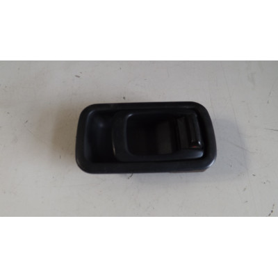  Ручка внутренняя задняя левая к  Nissan  Sunny,  1993