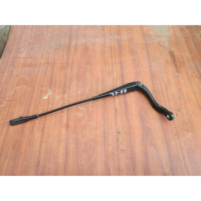  Щеткодержатель (поводок стеклоочистителя, дворник) к  Opel  Corsa,  2009