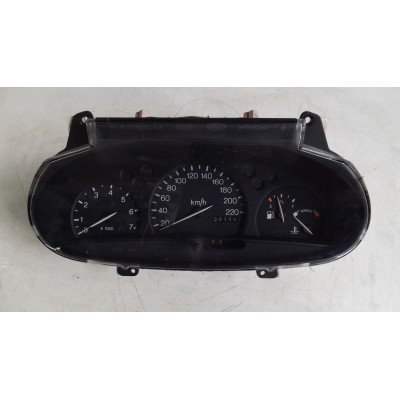  Щиток приборов (приборная панель) к  Ford  Escort,  1998