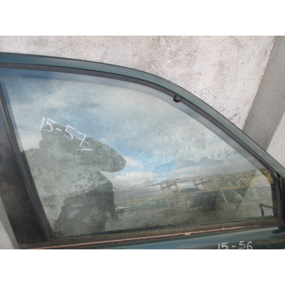 Стекло двери передней правой к  Rover  416,  1998