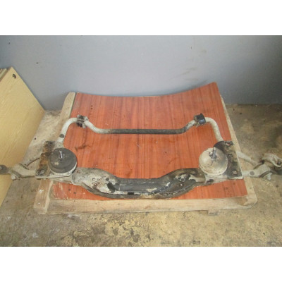  Балка подвески передняя (подрамник) к  Ford  Sierra,  1992