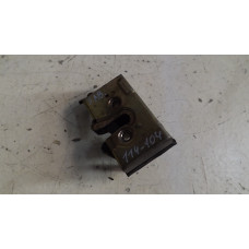  Замок двери задней левой к  Audi  100,  1988