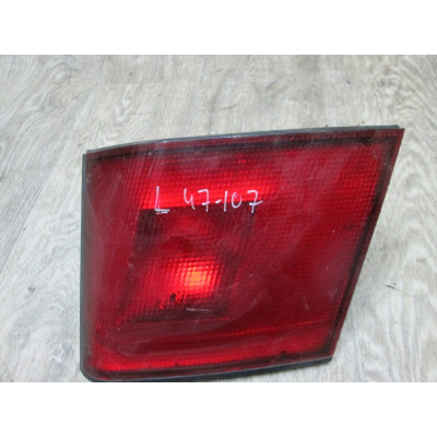  Фонарь задний левый к  Mitsubishi  Carisma,  1998