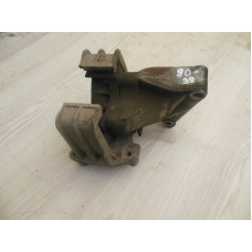  Кронштейн компрессора кондиционера к  Opel  Vectra,  1998