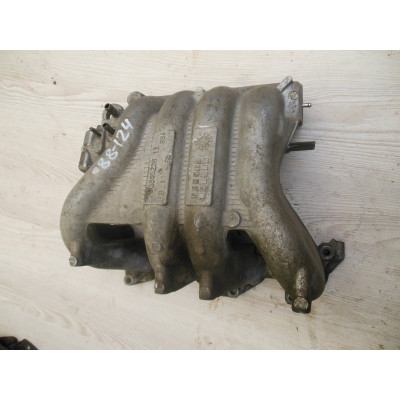  Коллектор впускной к  Renault  Megane,  1997