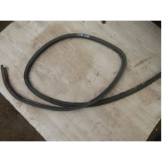  Уплотнитель двери задней правой к  Nissan  Primera,  1998