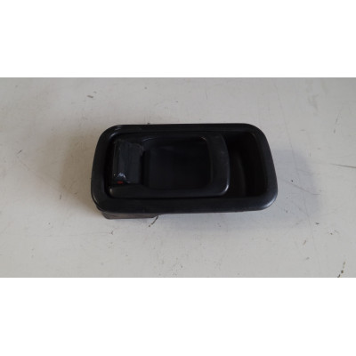  Ручка внутренняя задняя правая к  Nissan  Sunny,  1993