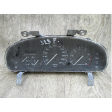  Щиток приборов (приборная панель) к  Mazda  323,  1996