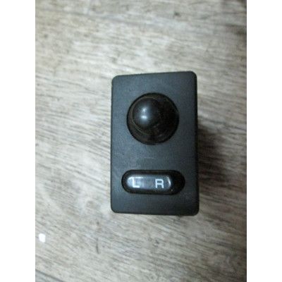  Джойстик регулировки зеркал к  Nissan  Sunny,  1993