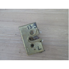  Замок двери задней левой к  Audi  100,  1985