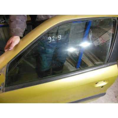  Стекло двери передней левой к  Citroen  Xsara,  1998