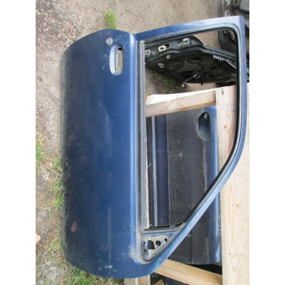  Дверь передняя правая к  Ford  Fiesta,  1999