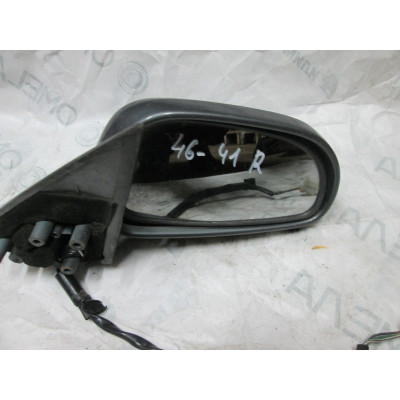  Зеркало наружное правое к  Mazda  626,  1995