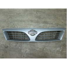  Решетка радиатора к  Nissan  Almera,  1997