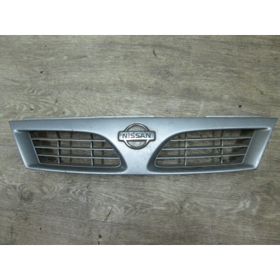  Решетка радиатора к  Nissan  Almera,  1997
