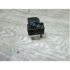  Кнопка (выключатель) к  Nissan  Primera,  2000