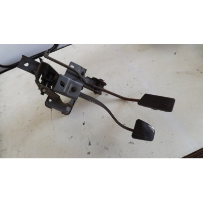  Узел педальный (блок педалей) к  Daewoo  Leganza,  1997