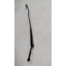  Щеткодержатель (поводок стеклоочистителя, дворник) к  Volkswagen  Golf,  1994