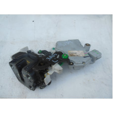  Замок двери задней левой к  Nissan  Maxima,  1999