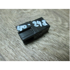  Реле (прочие) к  Mitsubishi  Space Wagon,  1996