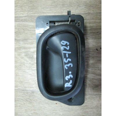  Ручка внутренняя передняя правая к  Renault  Laguna,  1999