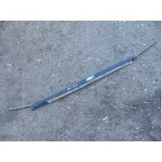  Молдинг стекла лобового к  Nissan  Primera,  2001