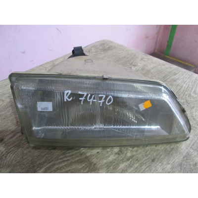  Фара правая к  Peugeot  106,  1993