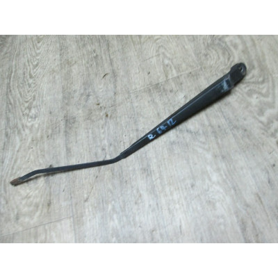  Щеткодержатель (поводок стеклоочистителя, дворник) к  Peugeot  306,  1996