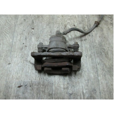  Суппорт передний правый к  Nissan  Sunny,  1993