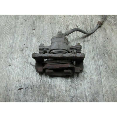  Суппорт передний правый к  Nissan  Sunny,  1993