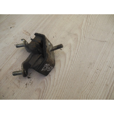  Кронштейн КПП к  Renault  Megane,  1997