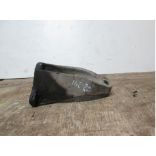  Кронштейн двигателя к  Volkswagen  Golf,  1995