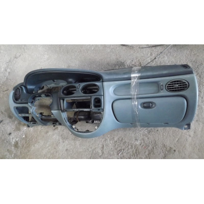  Панель передняя салона (торпедо) к  Renault  Megane,  1998