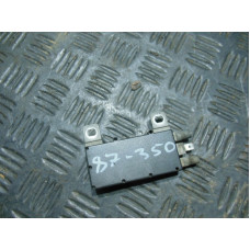  Усилитель антенны к  Mercedes  E W210,  2001